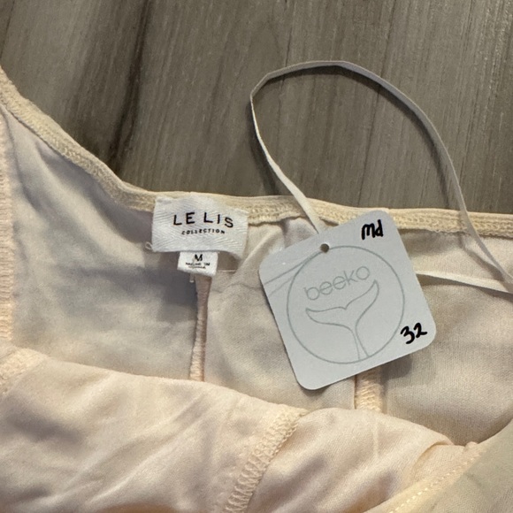 Cream One-Shoulder Ruched Bodysuit - Picture 3 of 3